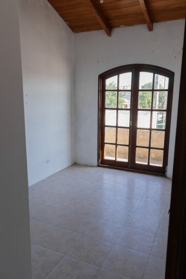 EN VENTA CASA FAMILIAR.