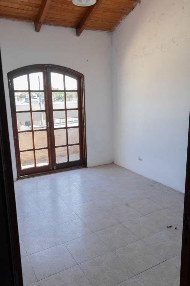 EN VENTA CASA FAMILIAR.