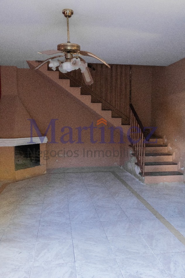 EN VENTA CASA FAMILIAR.