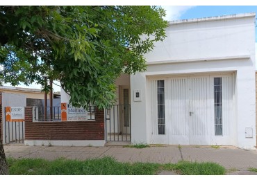 CASA A REFACCIONAR En Venta